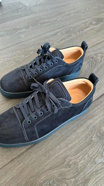 Christian louboutin suede blauw (43) beschikbaar voor biedingen