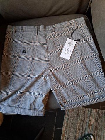 Nieuw! Jack and Jones korte broek geruit  heren maat M beschikbaar voor biedingen