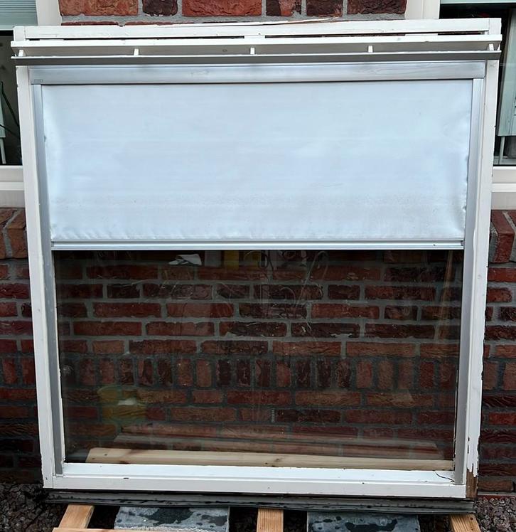 4 kiepkantel ramen (Velux), Doe-het-zelf en Verbouw, Glas en Ramen, Zo goed als nieuw, Ophalen