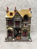 Lemax facade HALL OF JUSTICE- retired- Zeldzaam, Diversen, L, Zo goed als nieuw, L, L