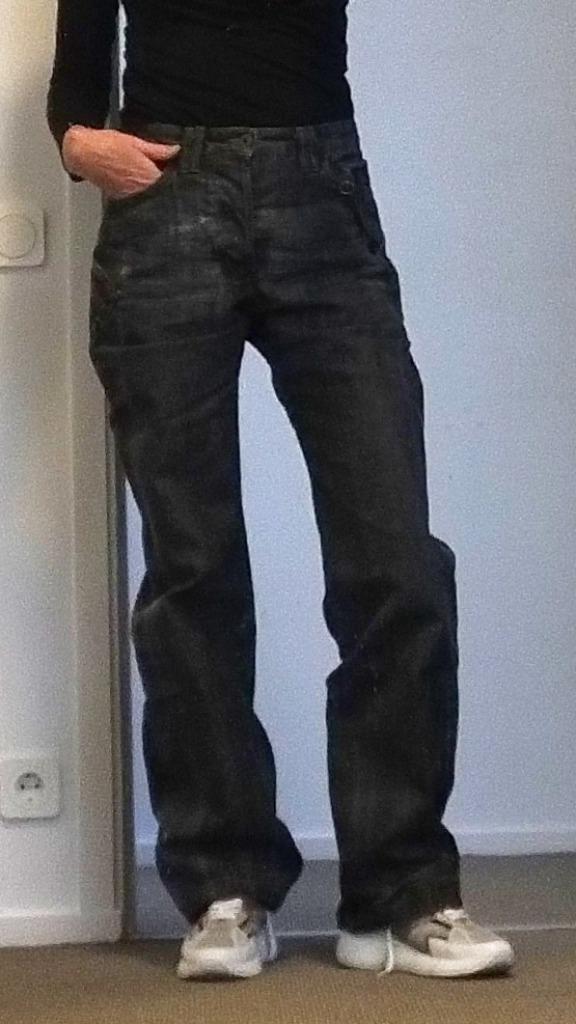 Dolce & Gabbana zwarte denim broek, Kleding | Dames, Broeken en Pantalons, Zo goed als nieuw, Maat 38/40 (M), Zwart, Lang, Ophalen of Verzenden