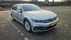 Volkswagen Passat 1.4 TSI Phev 218pk 6-DSG 2019 Grijs, Auto's, Plug-in hybride, 1600 kg, Passat, Te koop