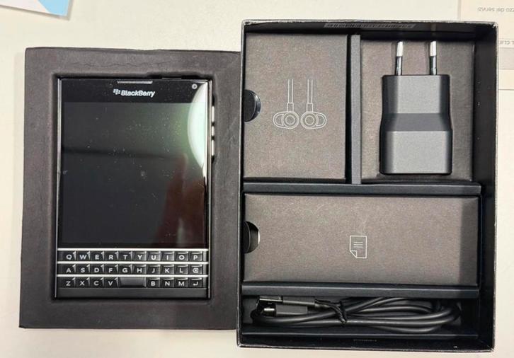 Blackberry Passport - Uniek Toestel!, Telecommunicatie, Mobiele telefoons | Blackberry, Gebruikt, Zonder abonnement, Zonder simlock
