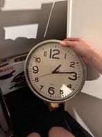 Mooie Analoge Wandklok, Ophalen of Verzenden, Zo goed als nieuw, Analoog, Wandklok