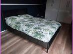 Mooi velours groen bed 140x200 twijfelaar, Ophalen, 140 cm, Zo goed als nieuw, Twijfelaar