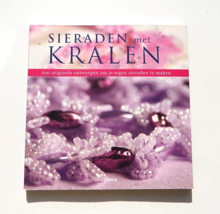 Sieradenboek M4743: Stephanie Burnham - Sieraden met kralen, Boeken, Hobby en Vrije tijd, Zo goed als nieuw, Sieraden maken, Ophalen of Verzenden