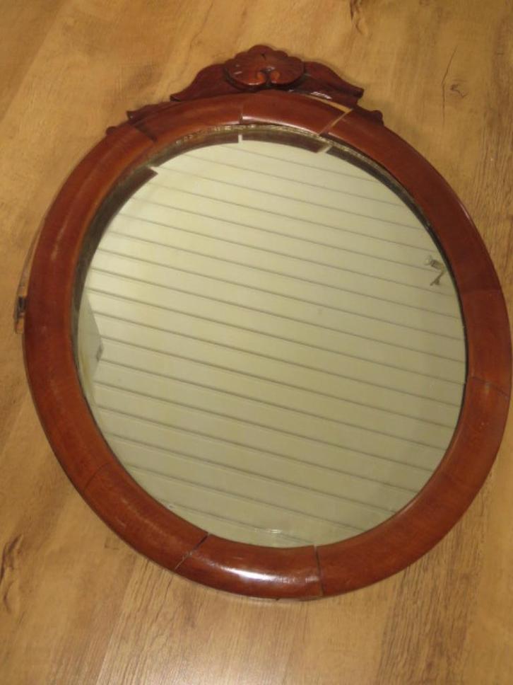 Antieke handgemaakte houten spiegel, gesigneerd, Antiek en Kunst, Antiek | Spiegels, 50 tot 100 cm, Minder dan 100 cm, Ovaal, Ophalen of Verzenden