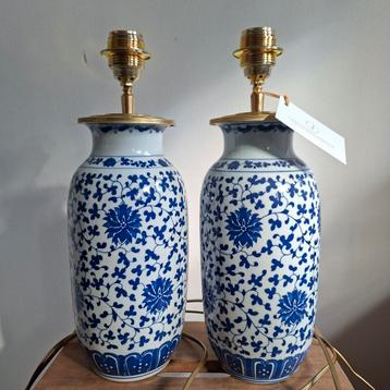 Set van 2 grote handgemaakte Chinese vaaslampen beschikbaar voor biedingen