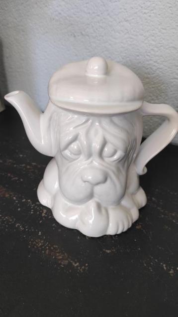 Vintage theepot Droopy Dog hond met pet wit beschikbaar voor biedingen