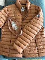 Donsjack Jott 4xl (mt 44-46) camel met pouch, Bruin, Verzenden, Maat 42/44 (L), Zo goed als nieuw
