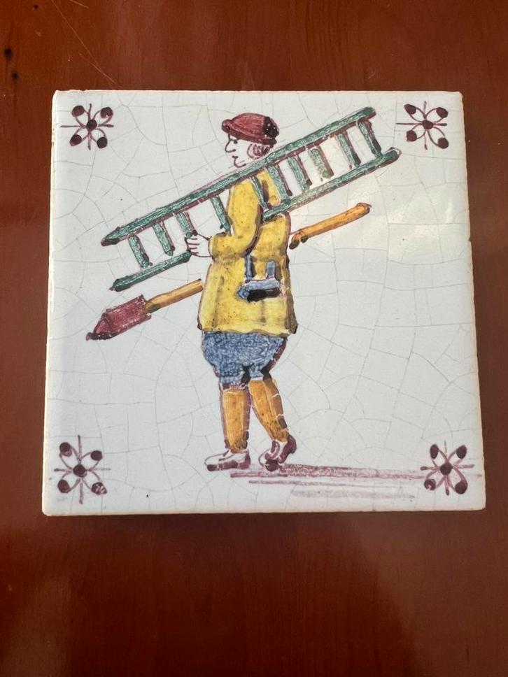 Vintage Uniek handgemaakt wandtegeltje beroepen Dutch design, Antiek en Kunst, Antiek | Keramiek en Aardewerk, Ophalen
