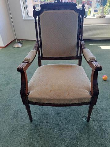 Stoel. Fauteuil. Antiek. Armleunstoel Louis XVI stijl 1890 beschikbaar voor biedingen