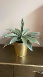 Goudkleurige pot met kunstplant, Huis en Inrichting, Ophalen of Verzenden, Overige soorten, Minder dan 100 cm