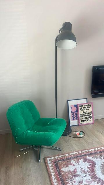 Ikea hektar staande lamp beschikbaar voor biedingen