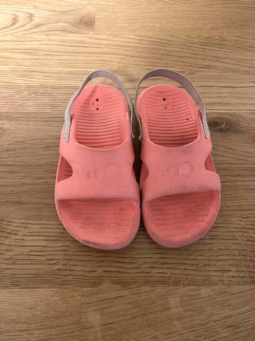Decathlon slippers/ sandalen maat 23/24, Kinderen en Baby's, Babykleding | Schoentjes en Sokjes, Gebruikt, Meisje, Schoentjes