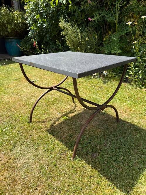 Tuintafeltje - metaal met hardsteen blad, Tuin en Terras, Tuintafels, Gebruikt, Vierkant, Metaal, Ophalen