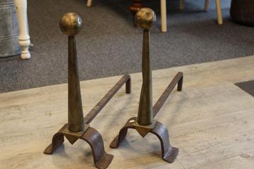 Brocante - Oude haard-bokken! beschikbaar voor biedingen