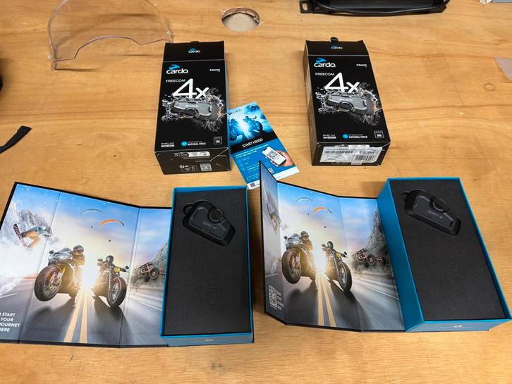 Cardo Freecom 4x Duo - ZGAN!, Motoren, Accessoires | Overige, Zo goed als nieuw, Ophalen of Verzenden