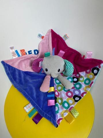 4767 Bright starts knuffellap lap olifant beschikbaar voor biedingen