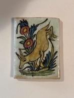 Vintage Tegeltje met Hert en Bloemen, Ophalen of Verzenden