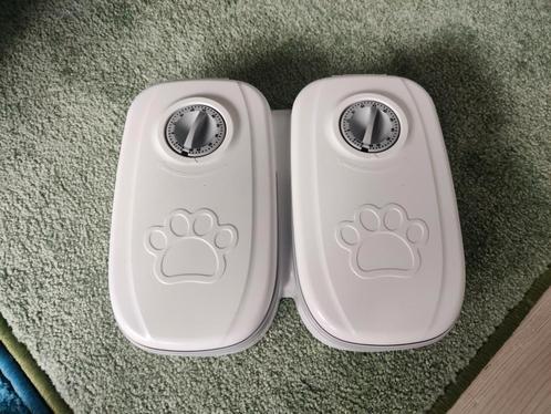 Automatische timer katten en honden voer bak op batterijen, Dieren en Toebehoren, Kattenvoerbakken en Drinkbakken, Zo goed als nieuw