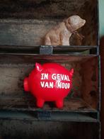 ~ Rood Spaarvarken, Verzamelen, Ophalen of Verzenden, Zo goed als nieuw, Steen, Aardewerk of Keramiek, Dier