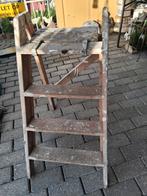 Houten Trap - Gebruikt decoratief, Doe-het-zelf en Verbouw, Ladders en Trappen, Ophalen, Gebruikt, Trap, Opvouwbaar of Inschuifbaar