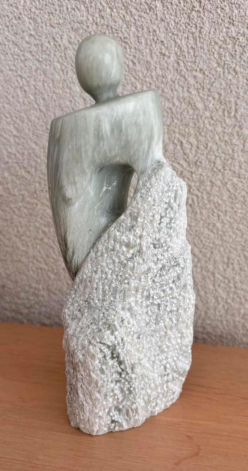 Moderne sculptuur  Ca 20 cm hoog, Antiek en Kunst, Kunst | Beelden en Houtsnijwerken, Ophalen