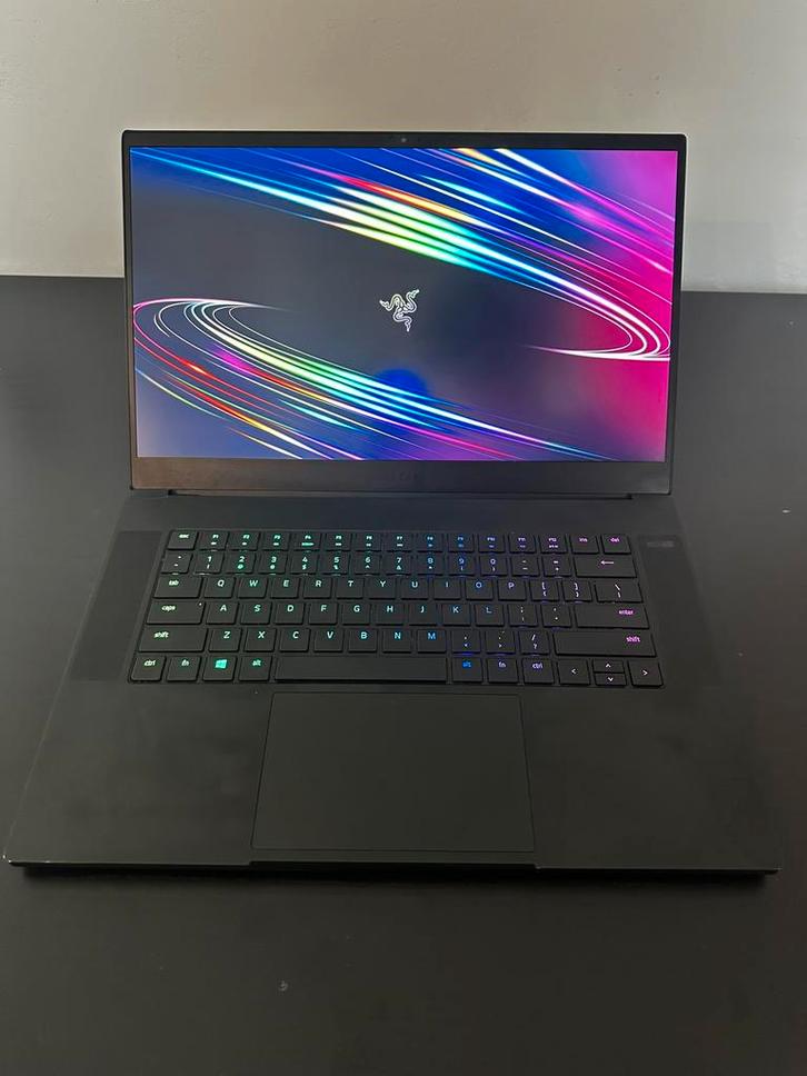 RAZER BLADE 15 ADVANCED: i7 || RTX 2070 SUPER || 300Hz | 2TB, Computers en Software, Windows Laptops, Zo goed als nieuw, 15 inch