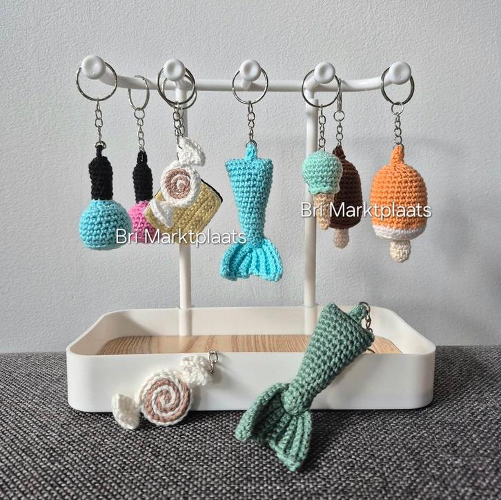 Gehaakte sleutelhanger/tashanger, cadeautje, kleinigheidje, Hobby en Vrije tijd, Breien en Haken, Nieuw, Haken, Ophalen of Verzenden