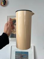 Stelton Waterkan Pastel geel - Deens Design Erik Magnussen, Huis en Inrichting, Ophalen of Verzenden, Gebruikt