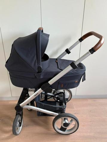 Mutsy Nio 2 in 1, in goede staat. Stof als nieuw beschikbaar voor biedingen
