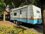 Amerikaanse caravan geschikt voor motorsport of bewoning., Caravans en Kamperen, Overige merken, Rondzit, 7 tot 8 meter, Airco