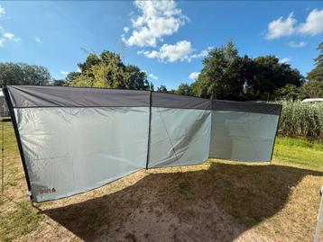 Nieuw! Mooi groot windscherm! beschikbaar voor biedingen