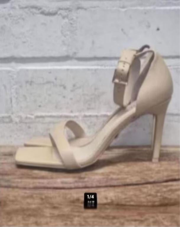 JOSH V - Prachtige leren heels maat 41 - Nieuw €149 - JOSHV, Kleding | Dames, Schoenen, Nieuw, Sandalen of Muiltjes, Beige, Ophalen of Verzenden