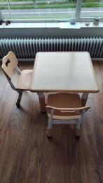 Kindertafel met 2 Stoelen - Zo Goed Als Nieuw!, Kinderen en Baby's, Kinderkamer | Tafels en Stoelen, Ophalen of Verzenden, Zo goed als nieuw