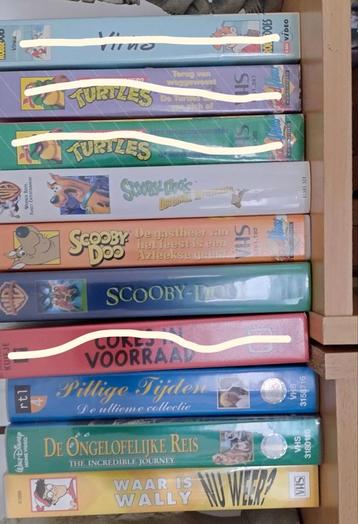 Diverse video banden. Kinderen  beschikbaar voor biedingen