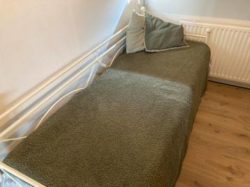 Uitschuifbed 70/140 X 190 beschikbaar voor biedingen