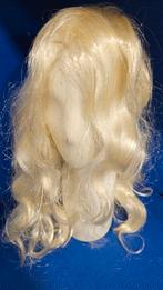 Blonde Krullen Pruik Lang Haar, Maat 38/40 (M), Carnaval, Nieuw, Ophalen of Verzenden