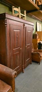 Veel antieke vintage. Meubelen op voorraad. Kasten commodes, Ophalen