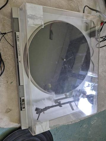 platenspeler 2 stuks  akai ap d2 en phillips speler beschikbaar voor biedingen