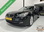 BMW 5-serie Touring 525i*Pano*cruise*Headup*Leder*, Auto's, Achterwielaandrijving, Gebruikt, Zwart, 2000 kg