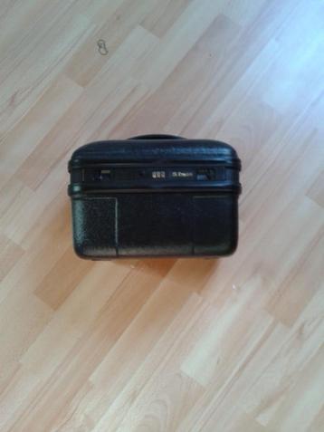 beauty case beschikbaar voor biedingen