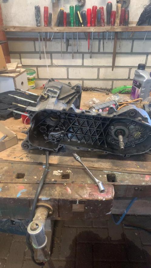 Piaggio hexagon carter/blok, Fietsen en Brommers, Scooters | Piaggio, Zo goed als nieuw, Overige modellen, Ophalen