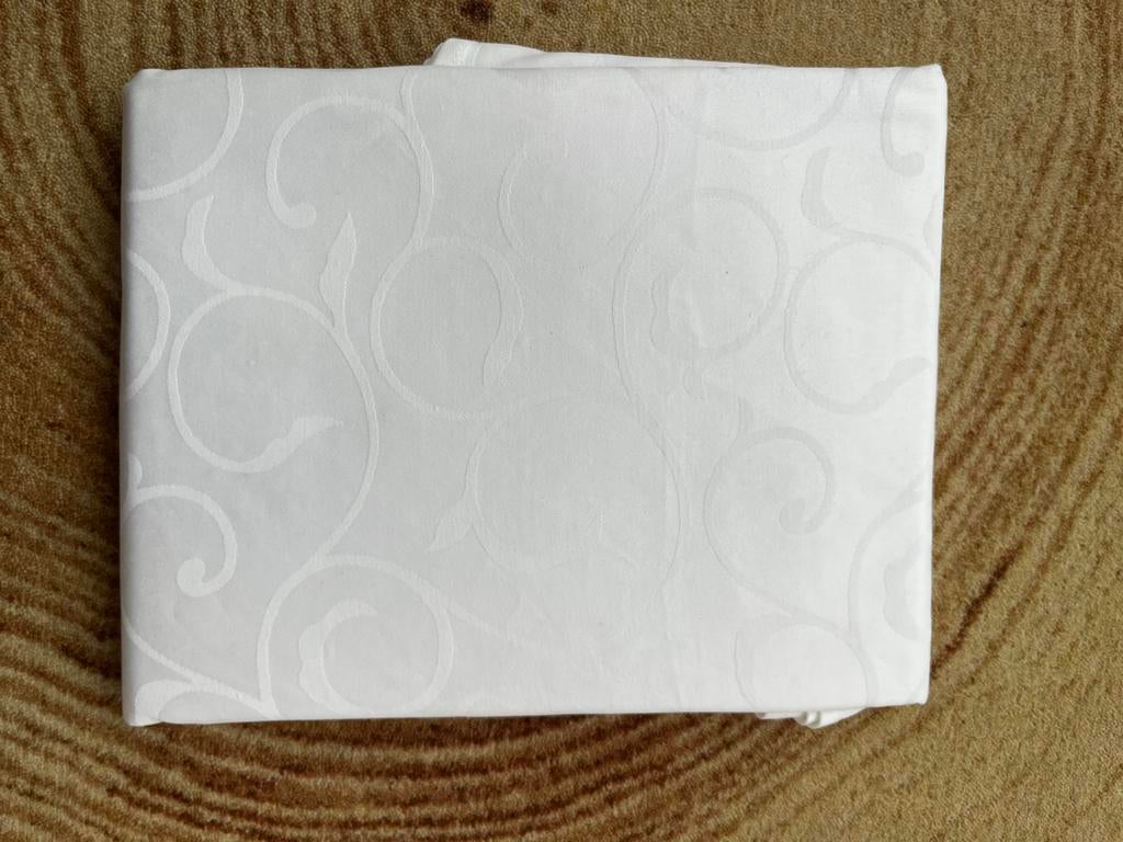 Rond tafelkleed Bijenkorf collection, diameter 180cm, ZGAN, Overige maten, Wit, Overige typen, Ophalen of Verzenden