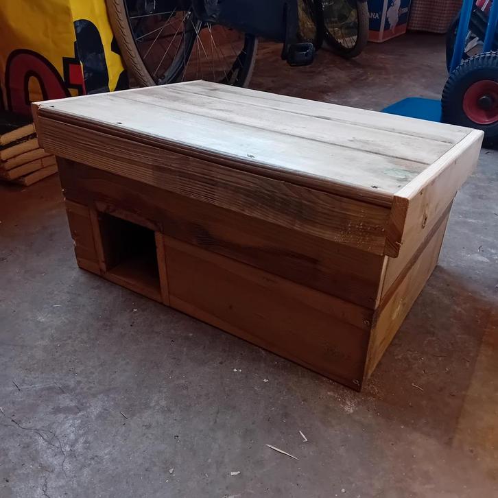 Houttan handgemaakt egelhuis duurzaam, Tuin en Terras, Vogelhuisjes en Vogelbaden, Nieuw, Ophalen