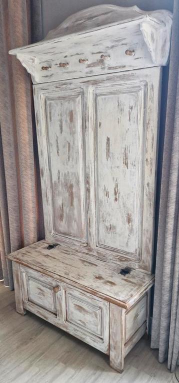 Kapstok/schoenenkast beschikbaar voor biedingen