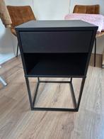 Nachtkastje Ikea Vikhammer, Ophalen, Minder dan 45 cm, 55 tot 70 cm, Zo goed als nieuw