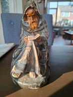 Beeld van een lezende monnik, Antiek en Kunst, Ophalen of Verzenden