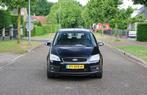 Ford Focus C-Max 2.0-16V Trend | CLIMA | CRUISE | TREKHAAK |, Voorwielaandrijving, 65 €/maand, Zwart, 14 km/l